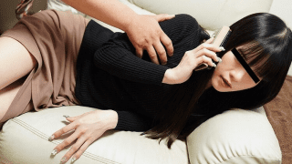 091923_912 – Vợ gọi điện cho chồng khi đang ngoại tình