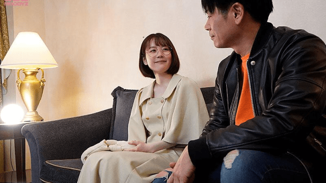 MIDV-504_Em đồng nghiệp non tơ vú to Miura Sakura - rxeoxhkc.sbs