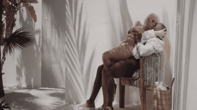 Làm tình cùng em ở phía sau nhà - rxeoxhkc.sbs