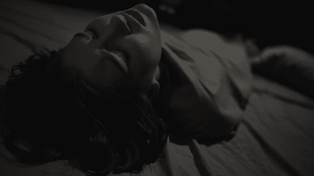 Sung sướng dưới tấm chăn - rxeoxhkc.sbs