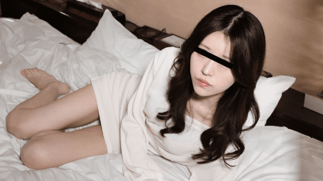 100524_01 - Em gái chân dài muốn làm người mẫu - rxeoxhkc.sbs